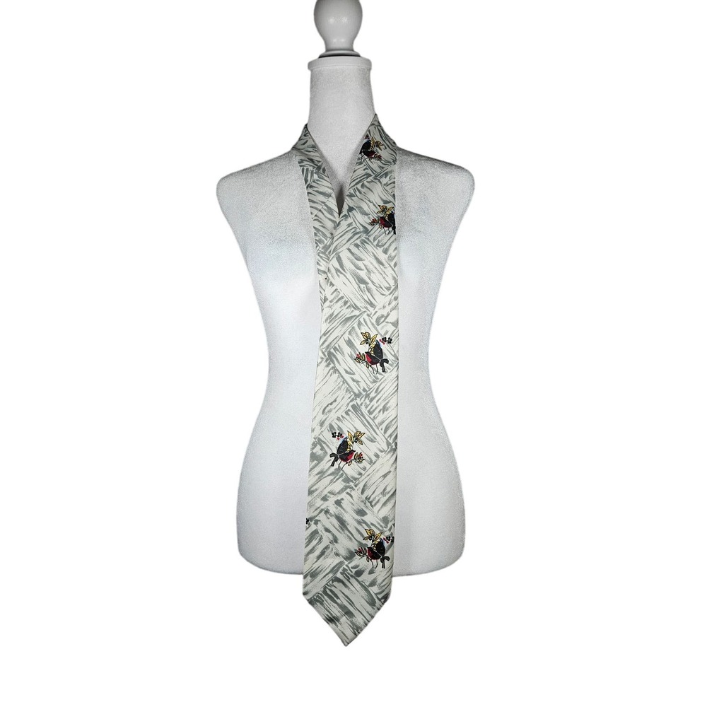 Men's Vintage Unbranded Tie International 100% Polyester White Gray‎ Birds